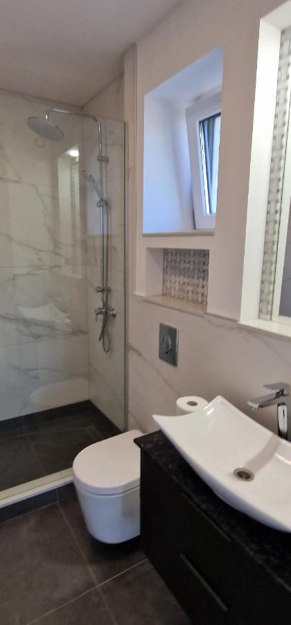 Central Apartment With City View บราชอฟ ภายนอก รูปภาพ